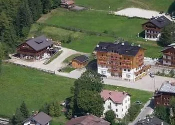 Hotel Oasi San Vito di Cadore 3*,  Italy