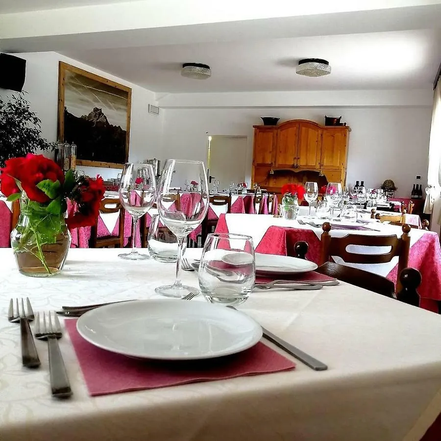 Hotel Oasi San Vito di Cadore 3*,